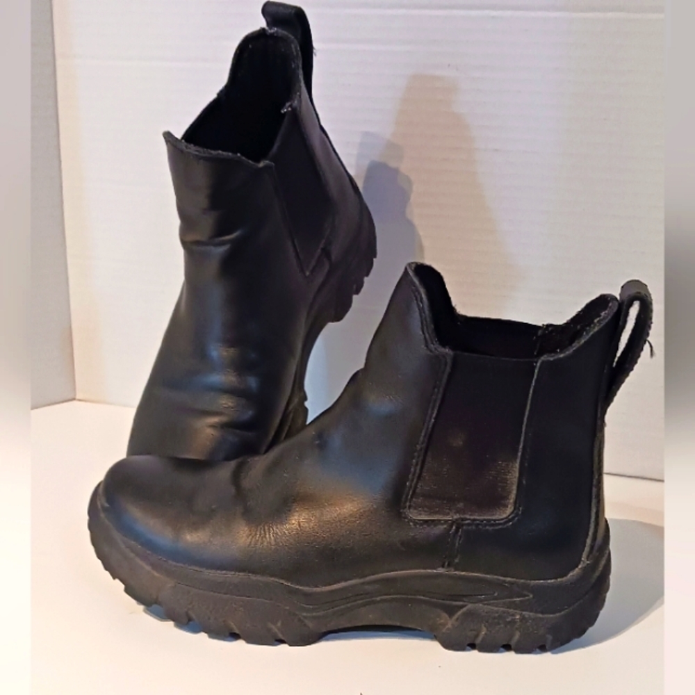 Roper Black Ankle Booties with Elastic Panels